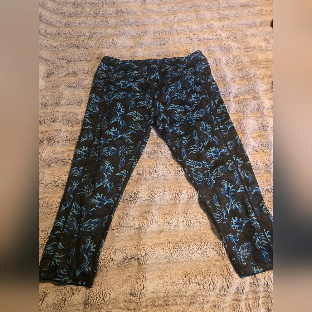 Constantly Varied Gear Phoenix Capris Leggings - Picture 1 of 3